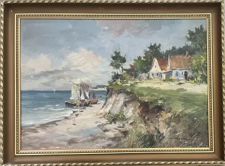 Łodzie na brzegu morza