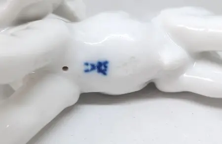 Figurka porcelanowa Cielaczek, Miśnia po 1934 r.
