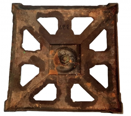 Stojak na choinkę w stylu secesji wiedeńskiej