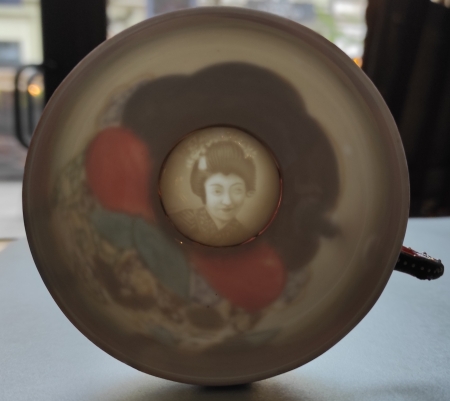 Filiżanka ze spodkiem, Japonia, 2 poł. XX w.