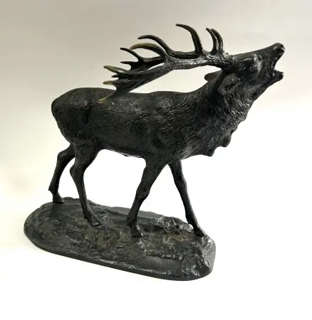 Figura Jeleń