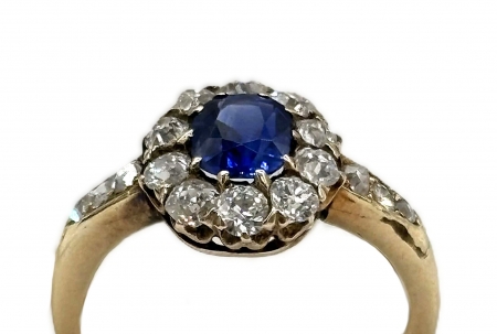 Pierścionek markiza z szafirem