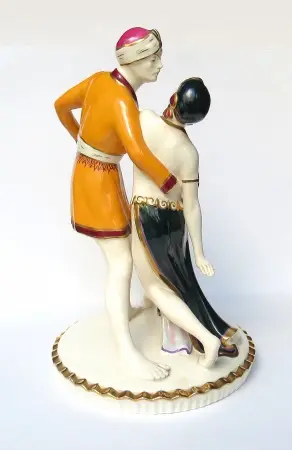 Figurka Rudolph Valentino i Vilma Banky jako Ahmed i Yasmin  Royal Dux, 1918-1938
