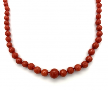 Naszyjnik z korali toczonych