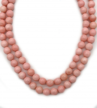 Naszyjnik z różowych korali na podwójnym sznurku