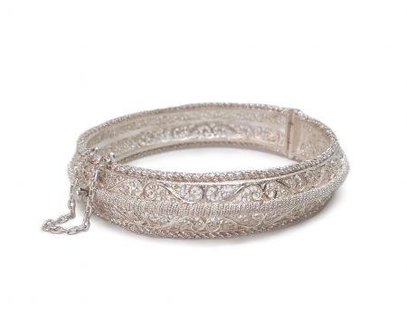 Srebrne bransoletki obręcze