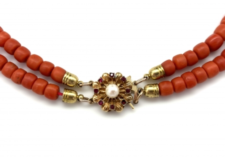 Naszyjnik z korali z podwójnych sznurków