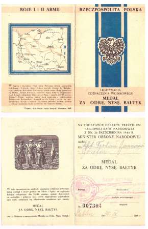 Medal Za Odrę, Nysę, Bałtyk - szeroki orzeł, pierwszy wzór