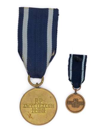 Medal za Odrę, Nysę, Bałtyk z miniaturą