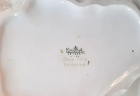 Figurka porcelanowa Tancerka zawiązująca baletkę Rosenthal Germany II poł. XX w.