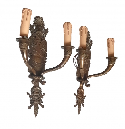 Para kinkietów z mosiądzu