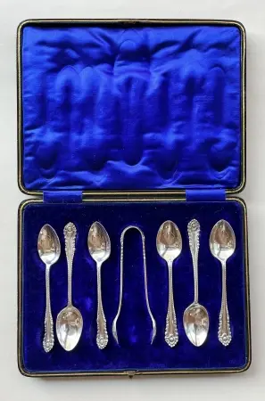 Zestaw łyżeczki i szczypce do cukru 