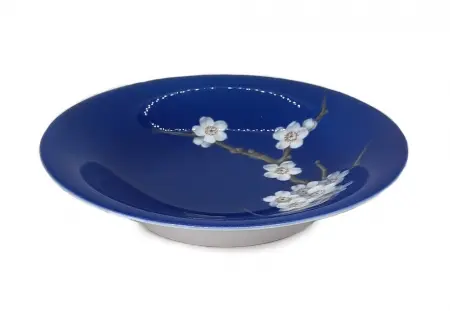 Porcelanowa misa z motywem kwiatu jabłoni, Dania ok. poł. XX w.