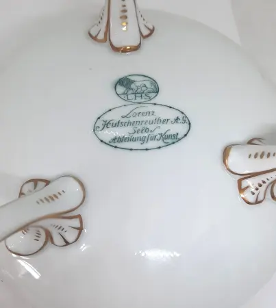 Porcelanowe puzderko z pokrywką, Hutschenreuther lata 20./30. XX w.