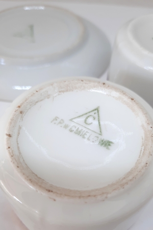 Filiżanki porcelanowe do mokki sygn. Ćmielów, wzór Lwów 