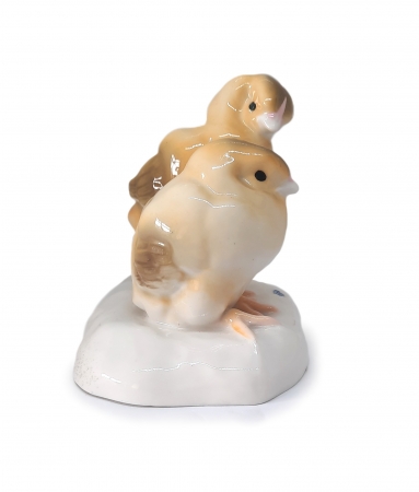 Figurka porcelanowa Kurczaczki, Nymphenburg I poł. XX w.