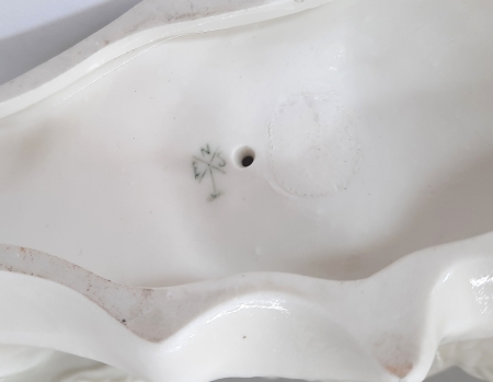 Figurka porcelanowa Para chartów rosyjskich , Karl ENS I poł. XX w.