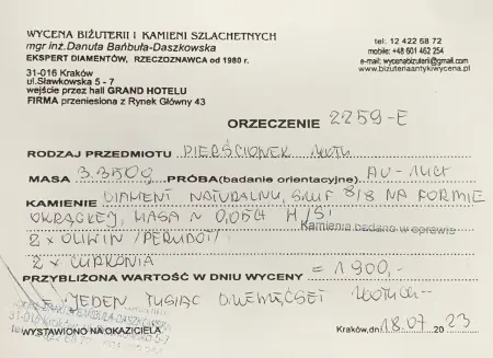 Pierścionek złoty z diamentem