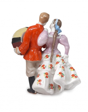 Figurka porcelanowa Para z akordeonem, Dulewo lata 50./60. XX w.