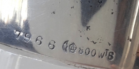 Krysztalowy dzbanek w srebrnym okuciu, Niemcy po 1886 r.