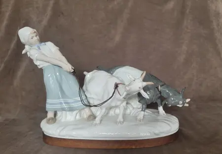 Figura porcelanowa 