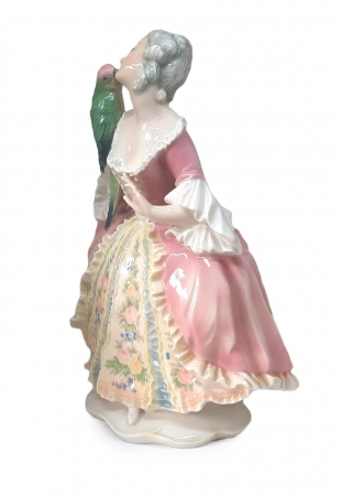 Figurka porcelanowa Dama z papugą; Niemcy / Karl ENS I poł. XX w.