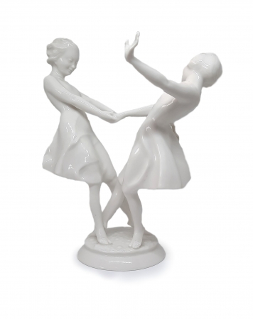 Figurka porcelanowa ''Reigenspiel - Tańczące dziewczynki; proj. Carl Werner, Niemcy / Hutschenreuther lata 50./60. XX w.