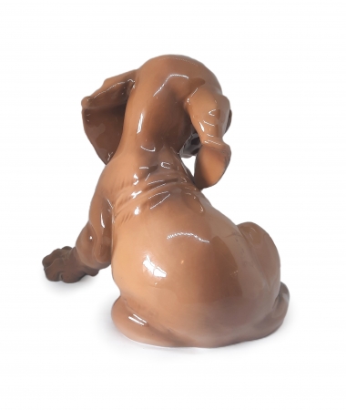 Figurka porcelanowa Jamniczek, proj. Theodor Karner, Niemcy / Rosenthal lata 50./60. XX w.
